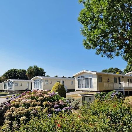 Hendra Park Hotel Newquay  Exterior photo